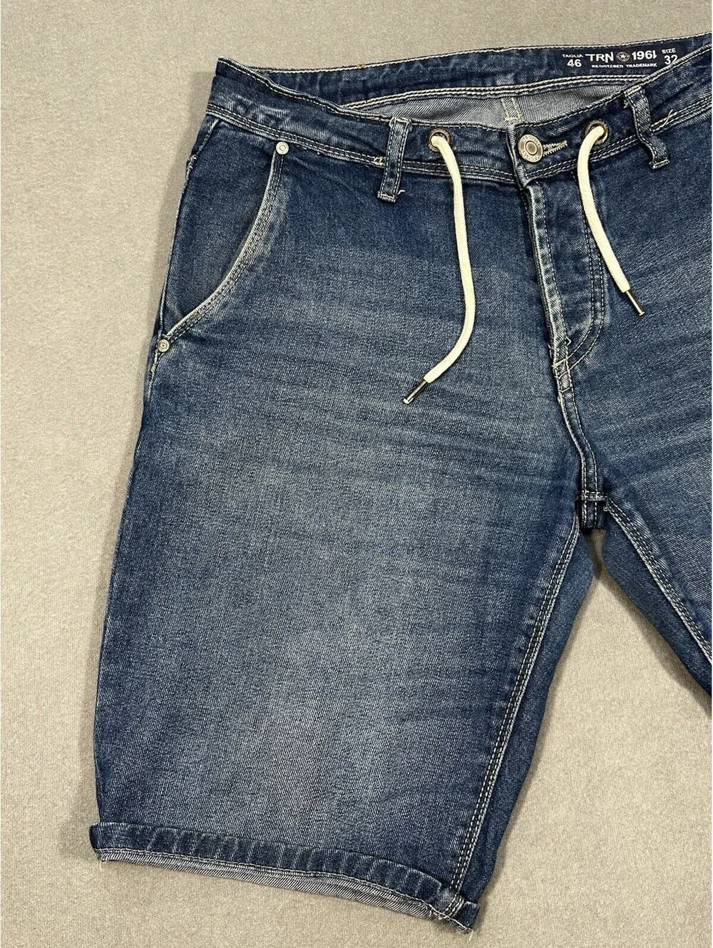 TRN 1961 Men’s Denim Shorts Size 32 Blue Drawstring Casual Jean Shorts
